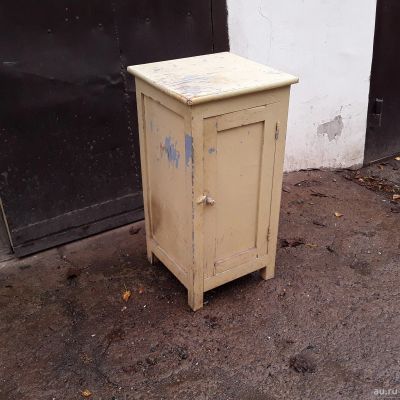 Лот: 18146456. Фото: 1. тумбочка деревянная СССР крашеная... Мебель