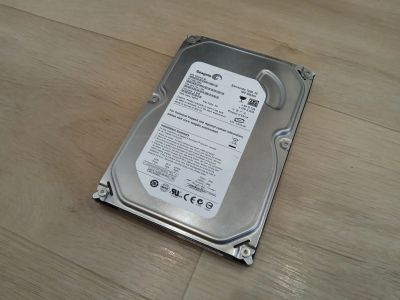 Лот: 25665573. Фото: 1. Продам жесткий диск 3.5 HDD Seagate... Жёсткие диски (HDD)