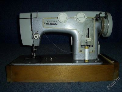Лот: 742886. Фото: 1. швейная машинка чайка iii. Швейная, вязальная