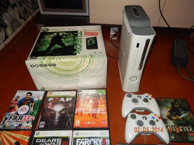 Лот: 3789810. Фото: 1. xbox + много игр 2 джостика обмен. Игровые приставки, консоли