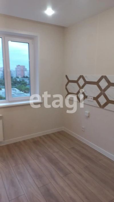 Лот: 23246076. Фото: 1. Продам 4-комн. кв. 82 кв.м. Красноярск... Квартиры, студии