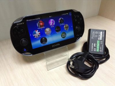 Лот: 9712834. Фото: 1. Продам игровую консоль PlayStation... Игровые приставки, консоли