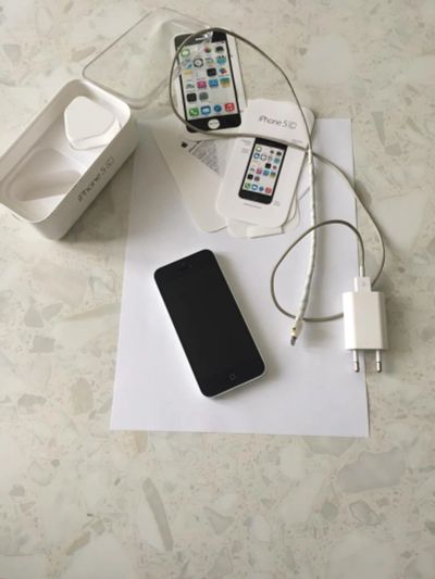 Лот: 8538271. Фото: 1. Iphone 5C 32GB White Оригинал. Смартфоны