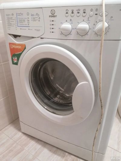 Лот: 17505136. Фото: 1. Стиральная машинка Indesit wisl83. Стиральные машины