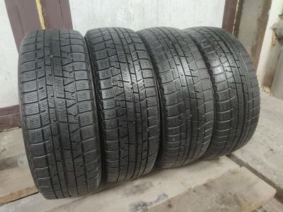Лот: 25884360. Фото: 1. Зимние нешипованные шины Yokohama... Шины
