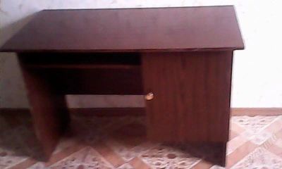 Лот: 2923033. Фото: 1. Письменный стол. Столы, стулья, обеденные группы