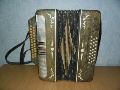 Лот: 13338789. Фото: 1. Гармонь "Беларусь". Баяны, аккордеоны, гармони