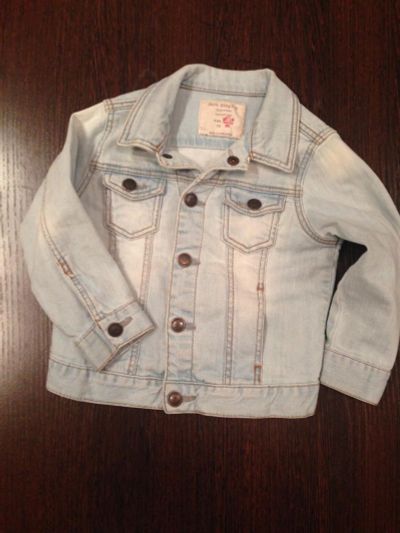 Лот: 7310369. Фото: 1. Джинсовая куртка ZARA. Верхняя одежда