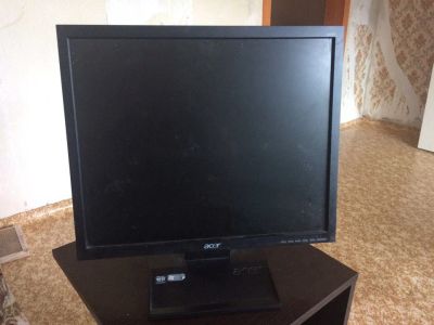 Лот: 8208058. Фото: 1. Монитор Acer V193 19 дюймов. ЖК-мониторы