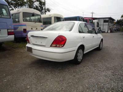 Лот: 3247381. Фото: 1. Фонарь зад. пр. Nissan Bluebird... Оптика и освещение