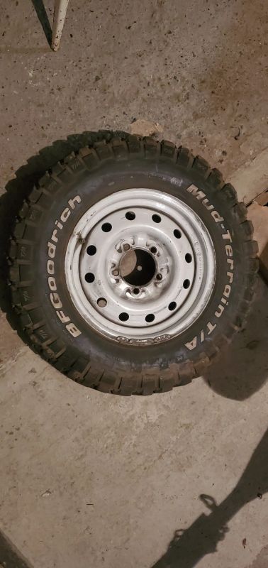 Лот: 21772418. Фото: 1. BfGoodrich Mud-terrain T/A 3шт... Шины