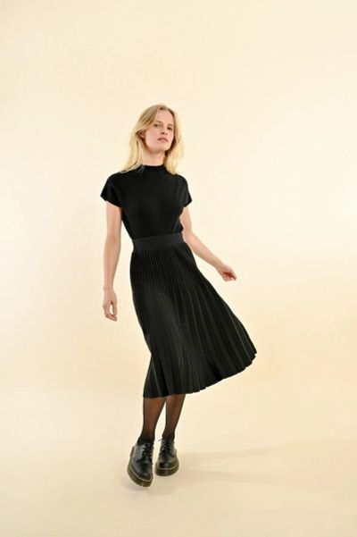 Лот: 24135212. Фото: 1. Юбка-миди LaRedoute. Юбки