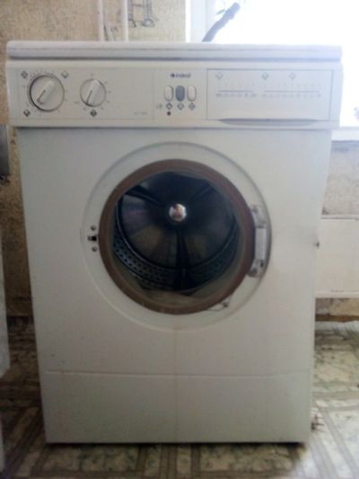 Лот: 17131529. Фото: 1. Стиральная машина indesit. Стиральные машины