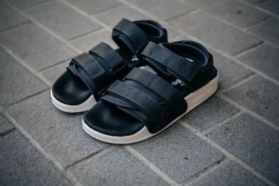 Лот: 11292030. Фото: 1. Сандалии Adidas Артикул: 10195. Шлепанцы, сланцы