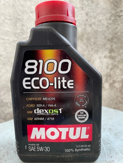 Лот: 18772899. Фото: 1. Моторное масло Motul 8100 ECO-lite... Масла, жидкости