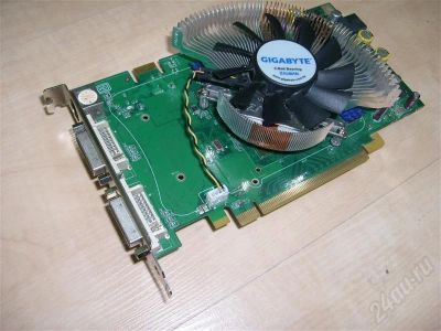 Лот: 347133. Фото: 1. GeForce 8600GTS + Zalman VF700-AlCu. Видеокарты