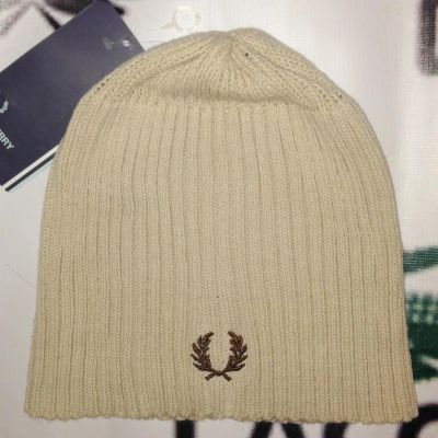 Лот: 6272968. Фото: 1. Шапка Fred Perry Beanie. Головные уборы