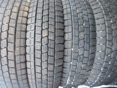 Лот: 9891392. Фото: 1. Dunlop DSV-01 Грузовые Б/У из... Шины