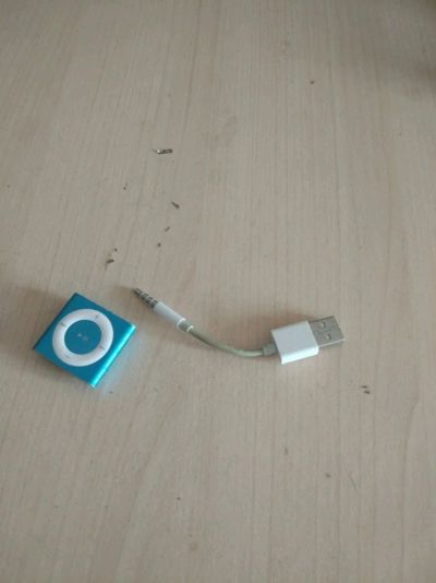 Лот: 14612279. Фото: 1. iPod Shuffle. Плееры
