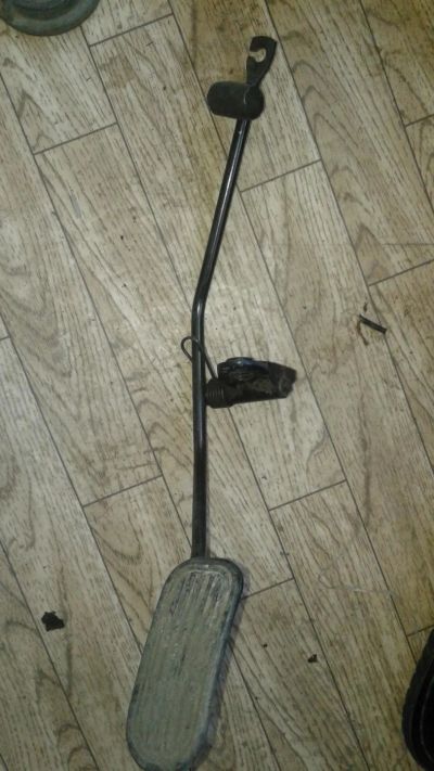Лот: 11301579. Фото: 1. Педаль газаToyota marino-ceres. Салон