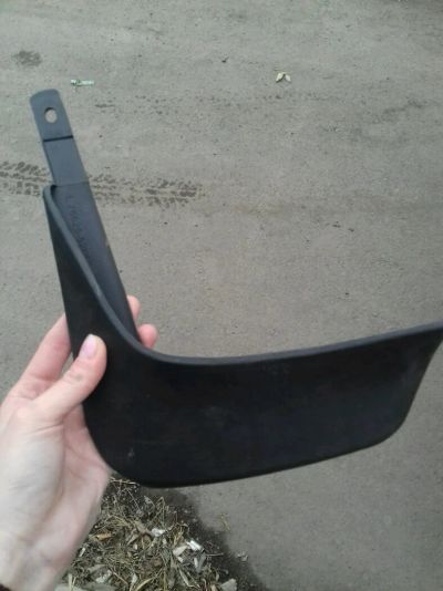 Лот: 9445478. Фото: 1. Брызговик Toyota vitz. Кузов