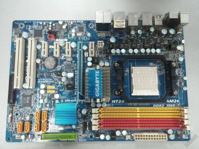 Лот: 5520001. Фото: 1. Материнская плата Gigabyte GA-MA770-UD3... Материнские платы