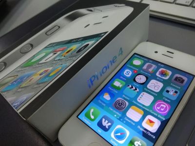 Лот: 10021914. Фото: 1. Iphone 4 32GB белый. Смартфоны