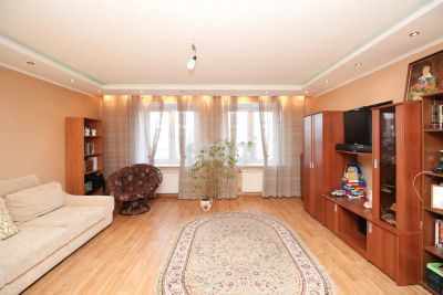 Лот: 20336084. Фото: 1. Продам 3-комн. кв. 121.2 кв.м... Квартиры, студии