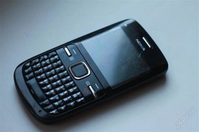 Лот: 1671494. Фото: 1. Nokia c3 (битый: попрыгал по асфальту... Кнопочные мобильные телефоны