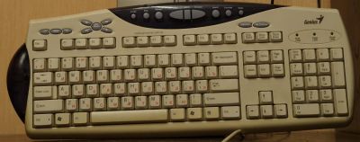 Лот: 3079835. Фото: 1. Клавиатура Genius PS/2 с РУБЛЯ... Клавиатуры и мыши