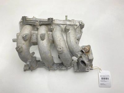 Лот: 21442568. Фото: 1. Коллектор впускной Nissan Primera... Двигатель и элементы двигателя