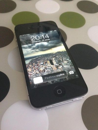 Лот: 2983622. Фото: 1. Apple Iphone 4 16Gb Черный. Смартфоны