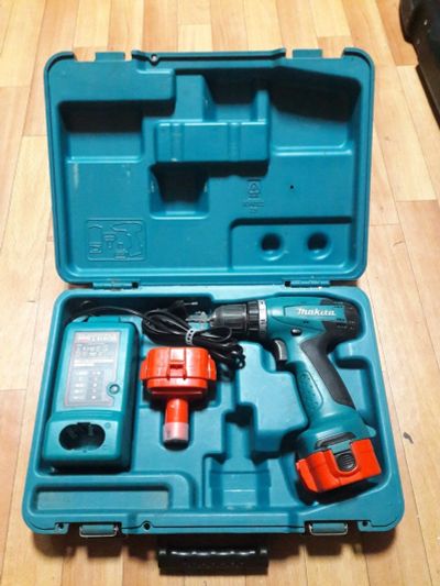 Лот: 12883596. Фото: 1. Шуруповерт Makita 6271D (в кейсе... Электроинструмент