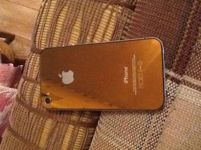 Лот: 2340991. Фото: 1. IPhone 4g. 16gb.gold!!. Смартфоны
