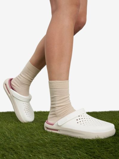 Лот: 25367845. Фото: 1. Сабо женские Crocs InMotion, Белый. Шлепанцы, сланцы
