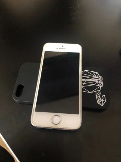 Лот: 15249063. Фото: 1. Iphone 5s 16GB. Смартфоны