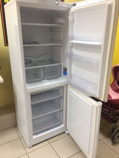 Лот: 11732708. Фото: 1. Холодильник Indesit BI 160 (1234к... Холодильники, морозильные камеры