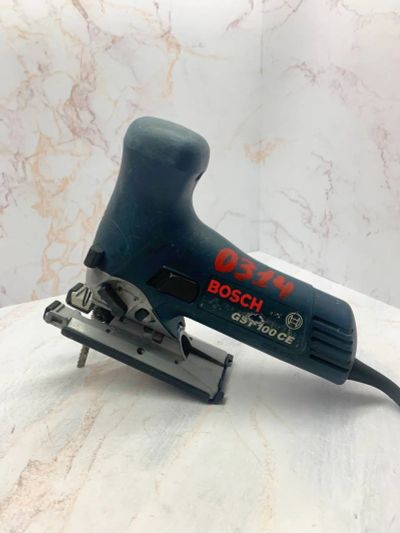 Лот: 20965566. Фото: 1. Электролобзик BOSCH GST 100 CE... Электроинструмент
