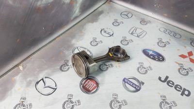 Лот: 23583380. Фото: 1. Шатун Mitsubishi Outlander 4B12... Двигатель и элементы двигателя