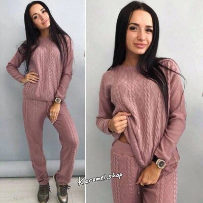 Лот: 10722366. Фото: 1. Костюм вязаный со штанишкми. Костюмы