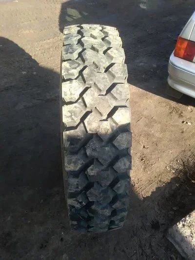Лот: 10422987. Фото: 1. Грузовая шина Bridgestone 12.00R20... Шины