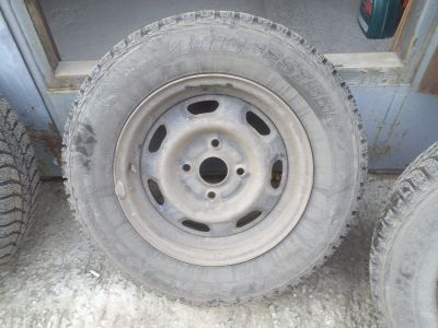 Лот: 16750636. Фото: 1. Bridgestone Ice Cruiser 185/70... Шины на дисках