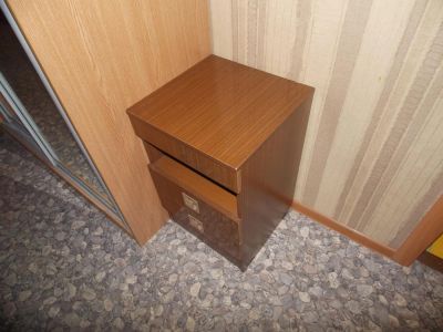 Лот: 4540513. Фото: 1. Тумбочка прикроватная в хорошем... Тумбы