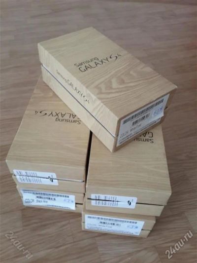 Лот: 2787597. Фото: 1. Galaxy $4 i9500 новый, черный... Смартфоны