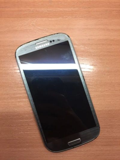 Лот: 12142589. Фото: 1. Смартфон Samsung Galaxy S III... Смартфоны