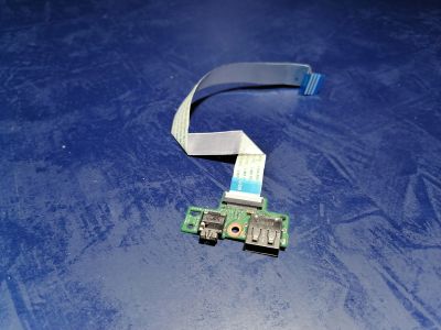 Лот: 18654728. Фото: 1. Б/У плата с разъемами USB, Audio... Шлейфы, кабели, переходники