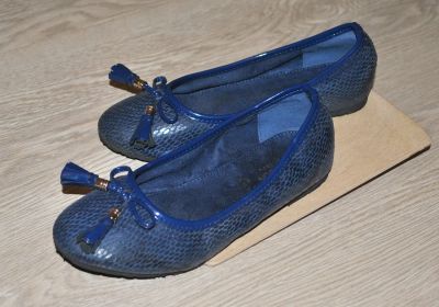 Лот: 4444053. Фото: 1. Туфли синие для девочки Monsoon... Туфли