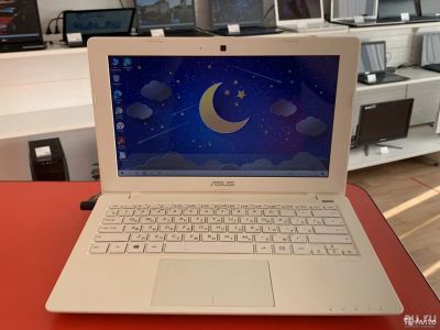 Лот: 17785525. Фото: 1. Ноутбук Asus 2 ядра/4Gb/320Gb. Ноутбуки