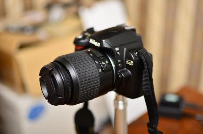 Лот: 10703661. Фото: 1. Nikon d40 с китовым обьективом... Цифровые зеркальные