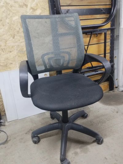 Лот: 22175011. Фото: 1. Кресло стул компьютерный. Стулья и кресла офисные